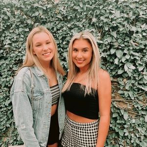 Meet your Posher, Caroline